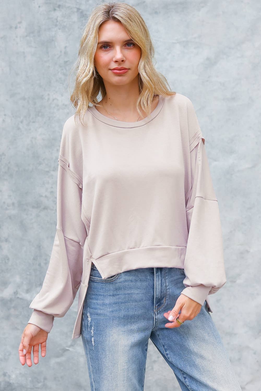 LONG SLEEVE WITH SLITS PULLOVER TOP