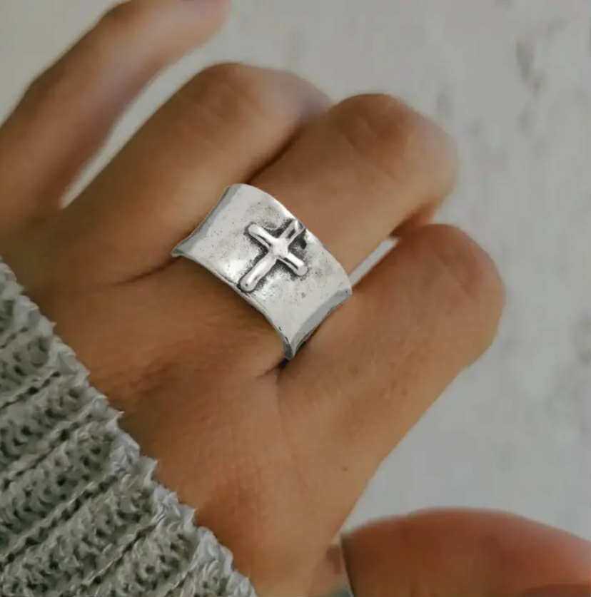 Wide Cross Ring