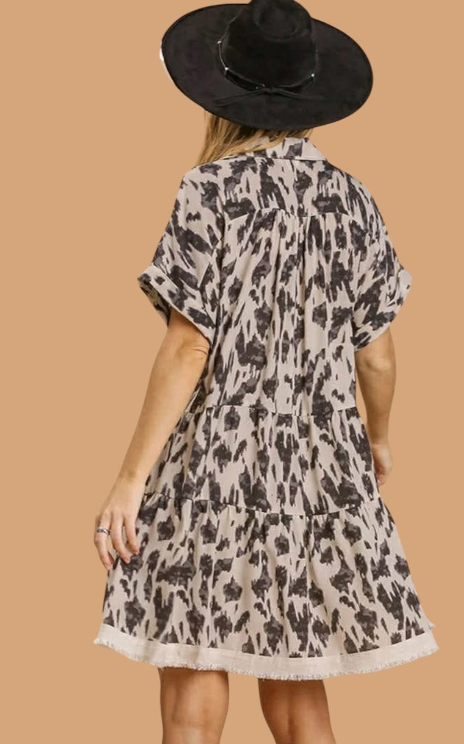 UMGEE - Animal Print Collared Split Neck Frayed Hem