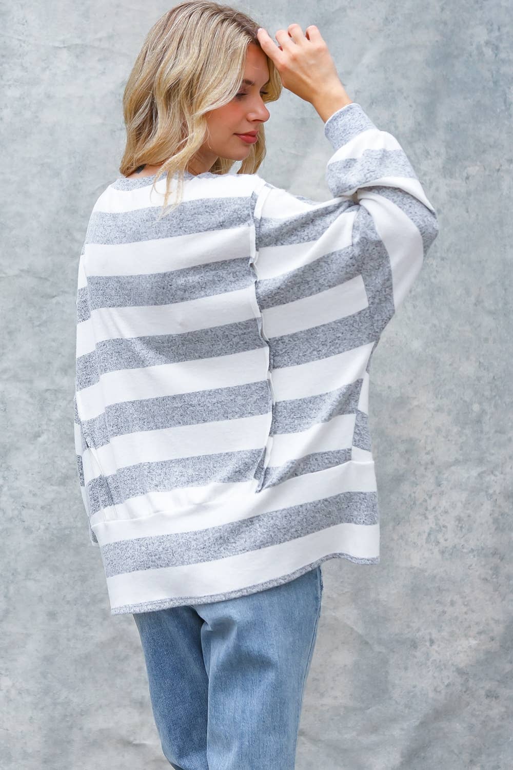 LONG SLEEVE WITH SLITS STRIPE PULLOVER TOP