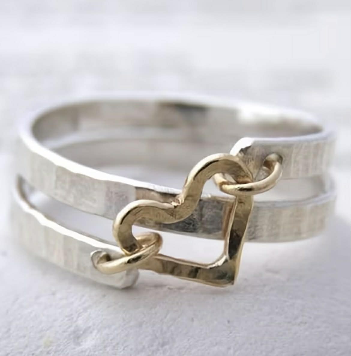 Hollow Heart Ring