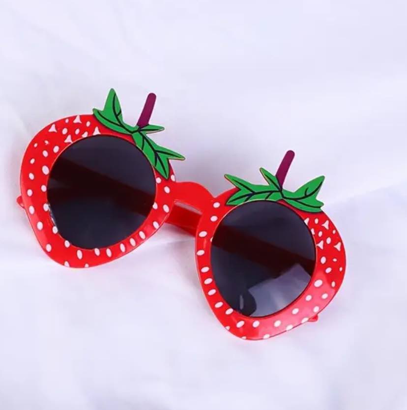 Strawberry Embroidery Bowknot