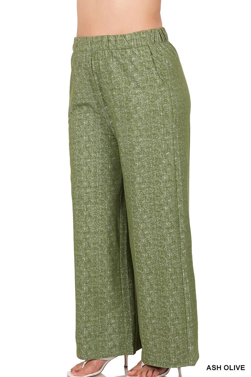 PLUS SIZE WIDE LEG PANTS WITH POCKETS