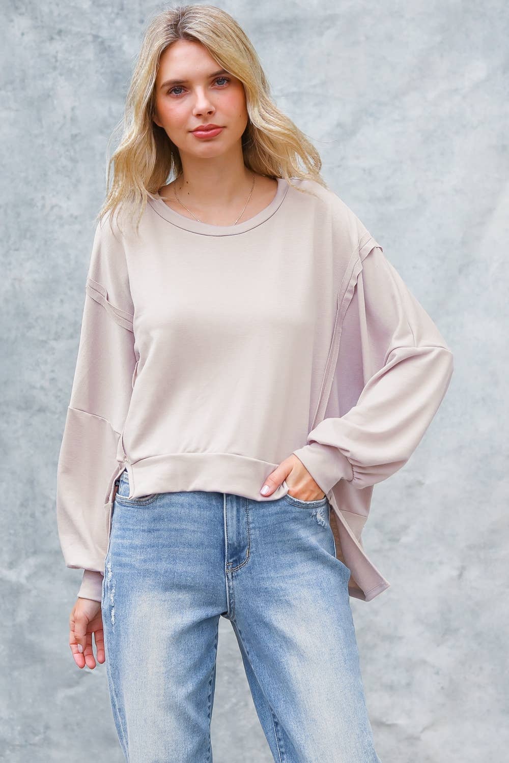 LONG SLEEVE WITH SLITS PULLOVER TOP