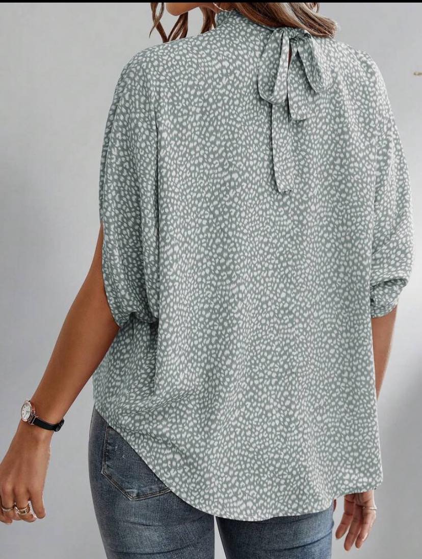 Minimalist High Low Mint Green Top