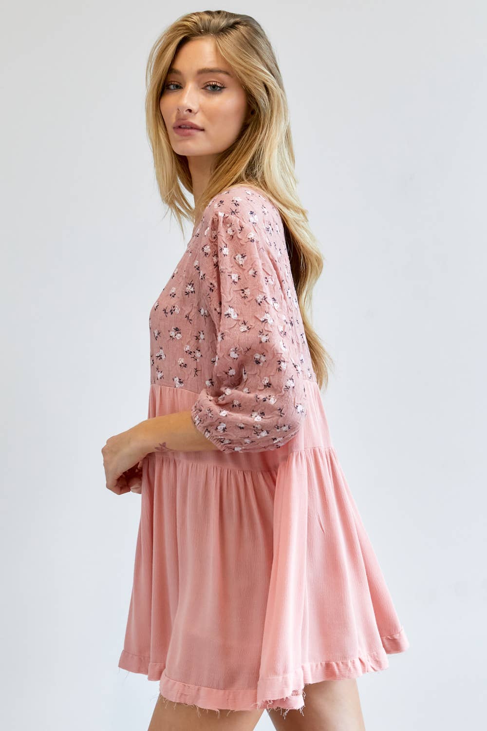 FLORAL PRINTED ROUND NECK 3/4 SLEEVE RUFFLE TOP