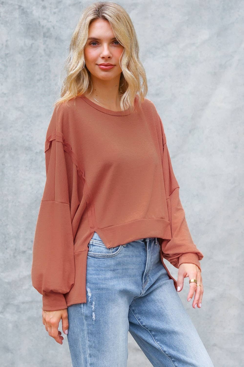 LONG SLEEVE WITH SLITS PULLOVER TOP