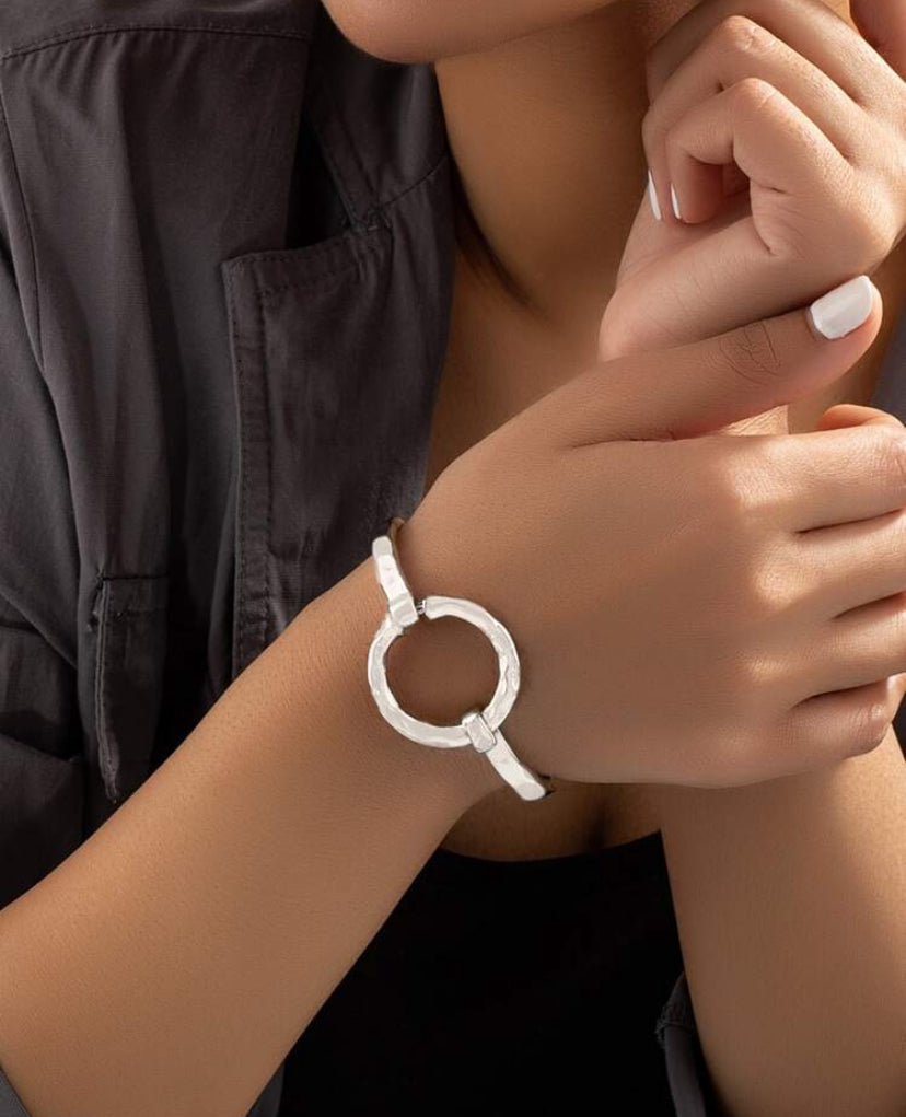 Silver Clasp Bracelet