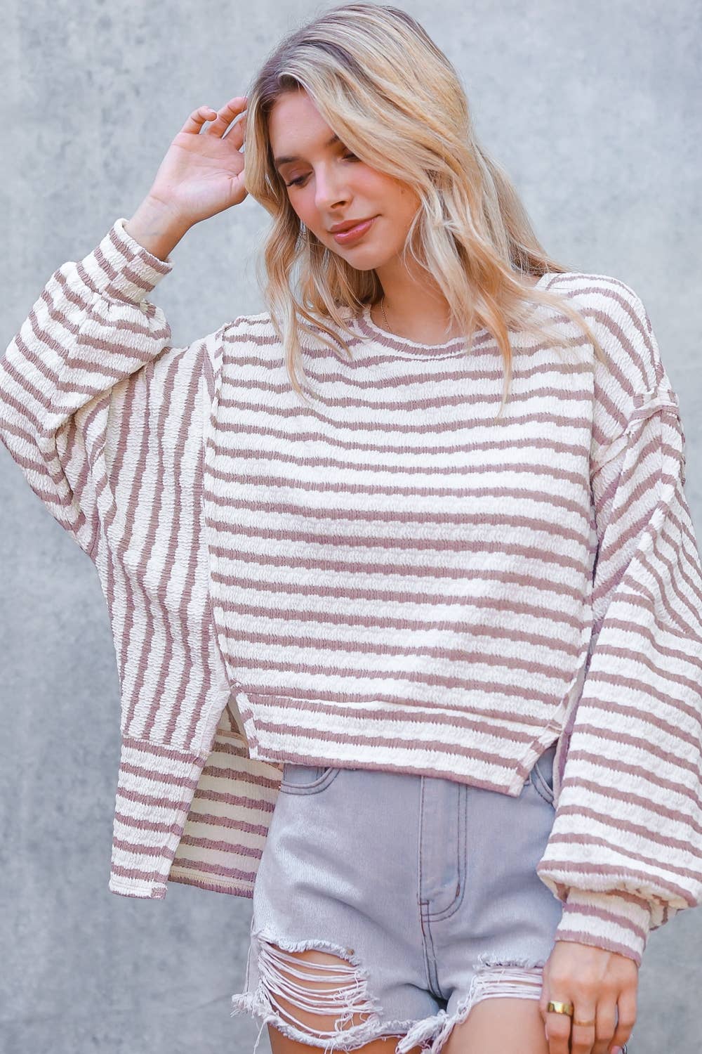 TEXTURED STRIPE LONG SLEEVE SLITS PULLOVER TOP