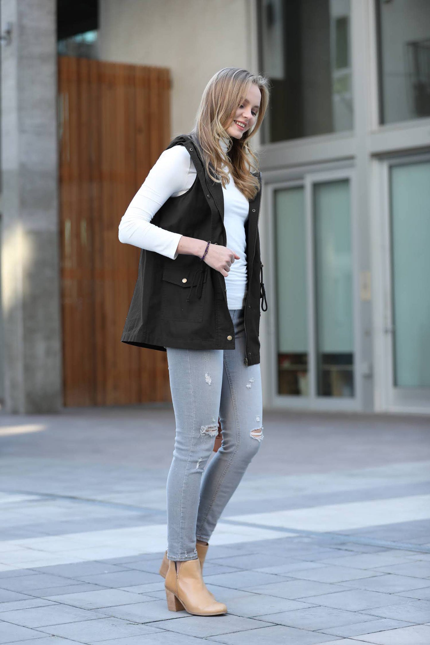 Drawstring Waist Military Hoodie Vest With Pockets SI-20066