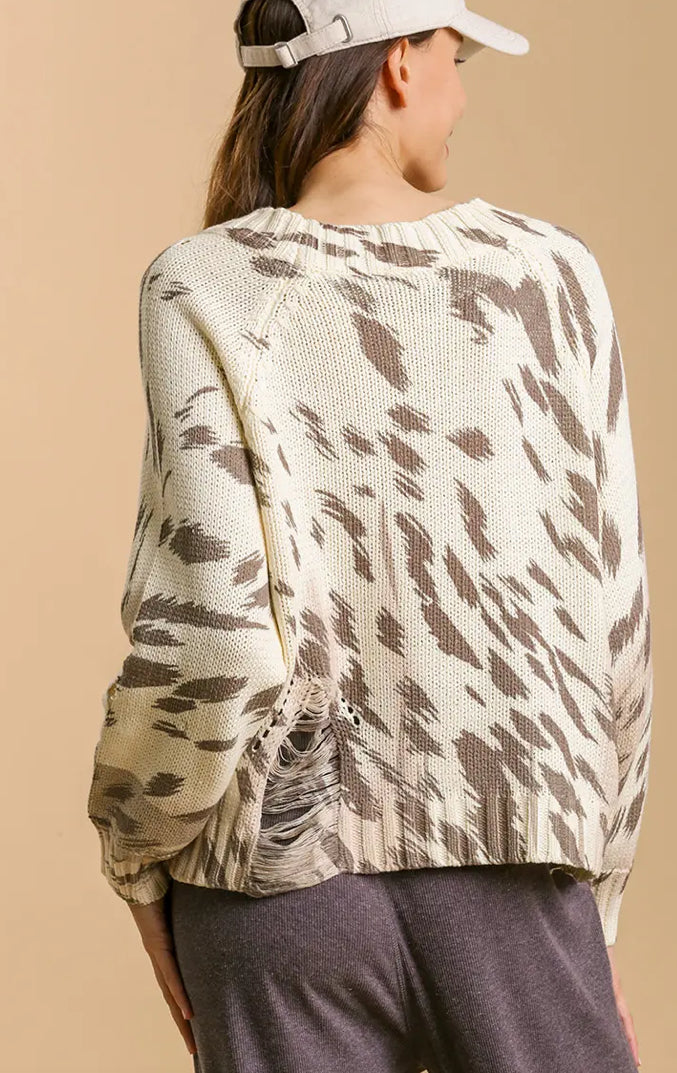 UMGEE Distressed Cream Sweater