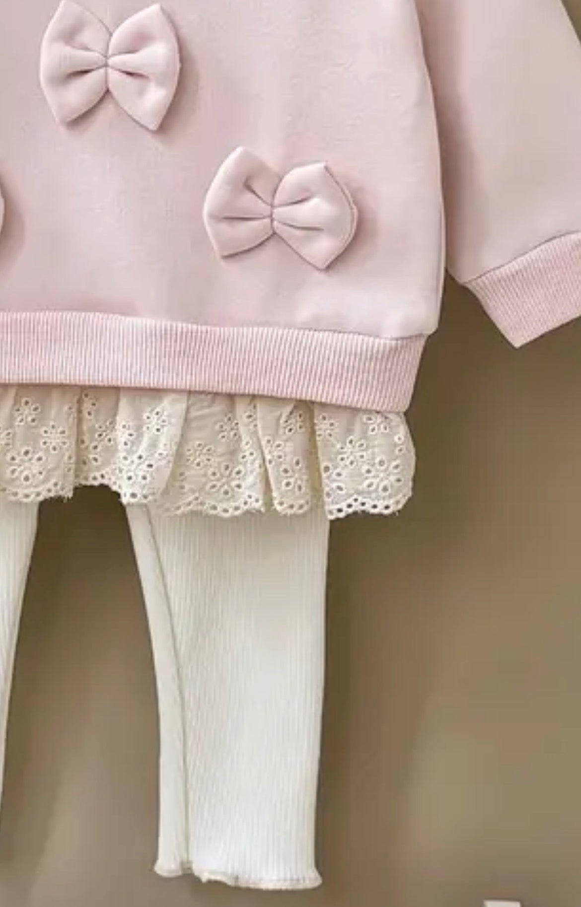 Bows & Eyelet Lace