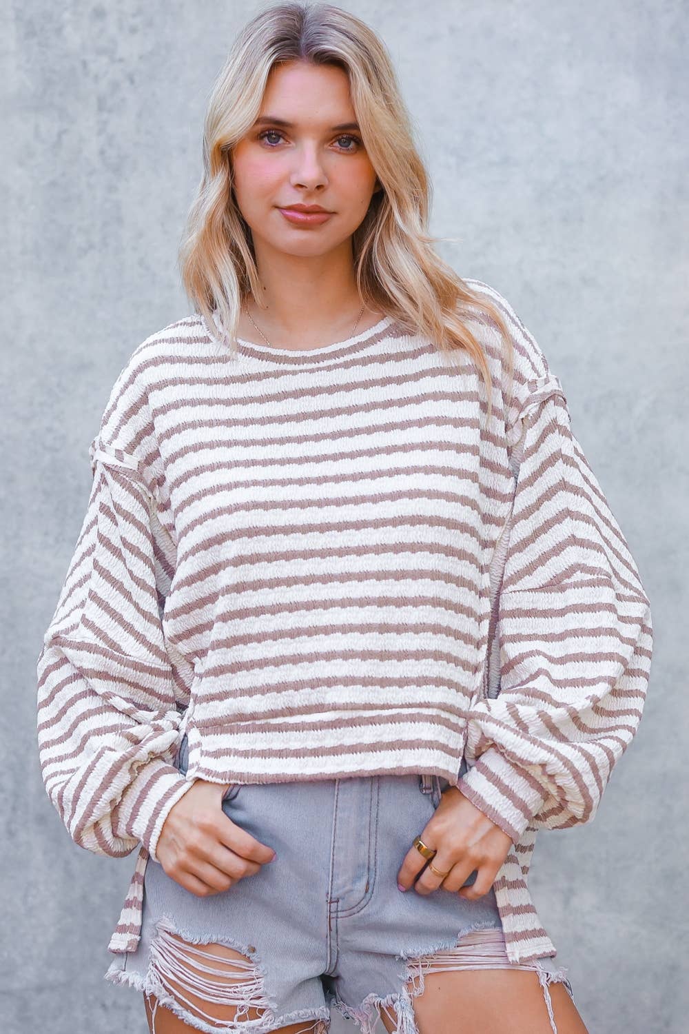 TEXTURED STRIPE LONG SLEEVE SLITS PULLOVER TOP