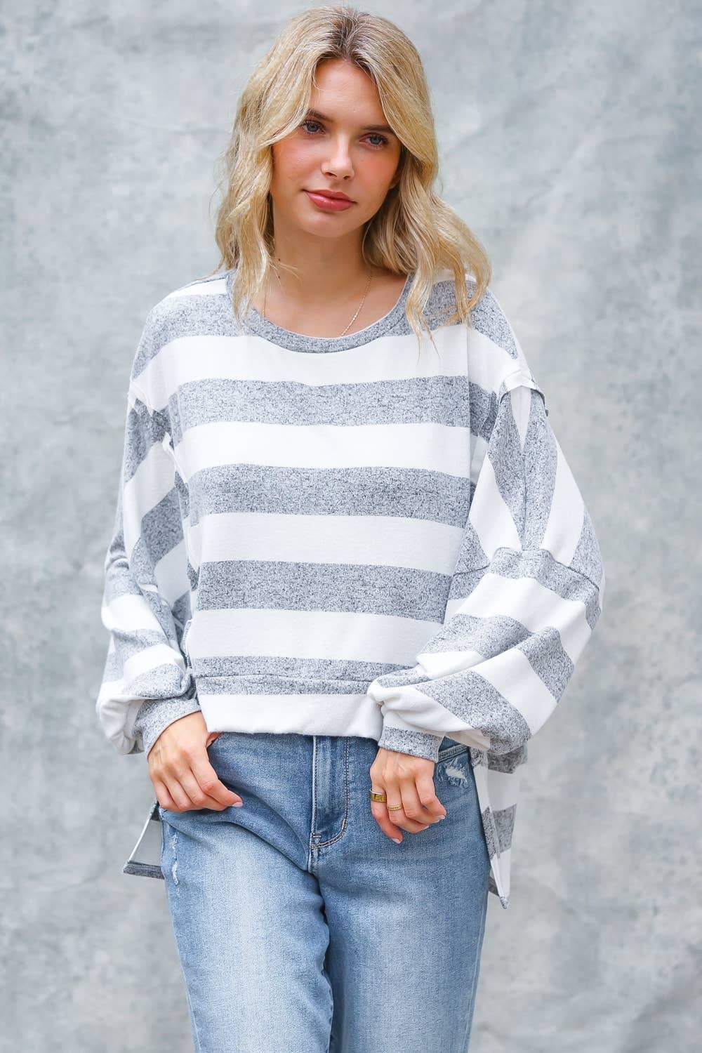 LONG SLEEVE WITH SLITS STRIPE PULLOVER TOP