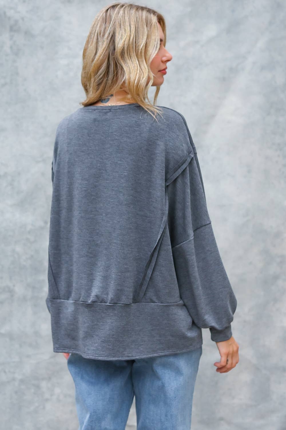 LONG SLEEVE WITH SLITS PULLOVER TOP