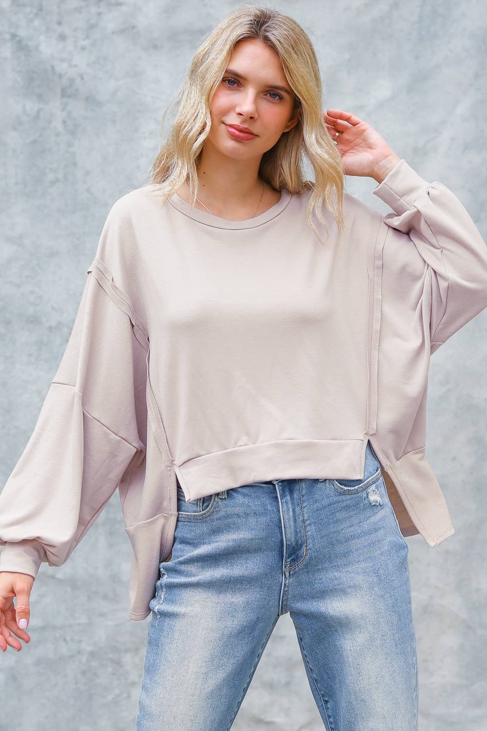 LONG SLEEVE WITH SLITS PULLOVER TOP
