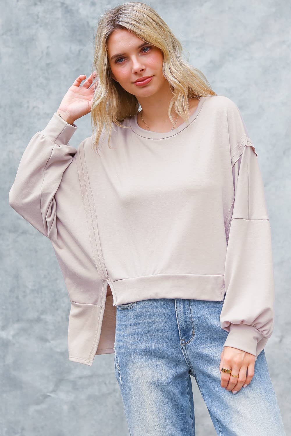 LONG SLEEVE WITH SLITS PULLOVER TOP