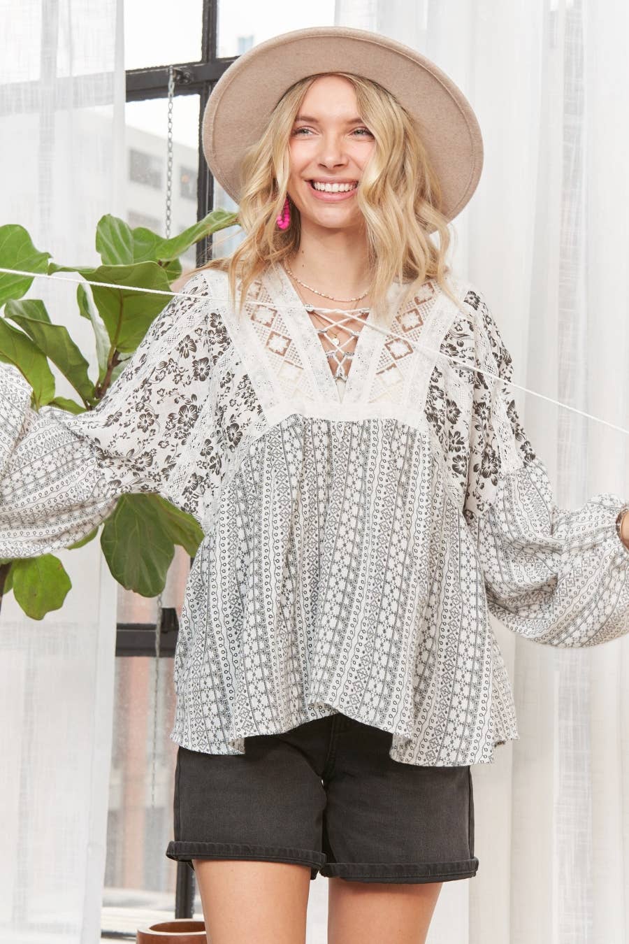 BOHO FLORAL BLOUSE