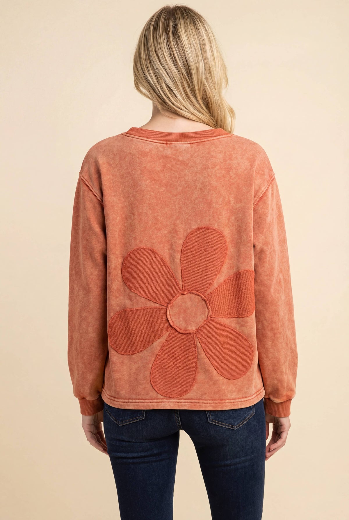 HT20054 Oversized Floral Stitch Sweatshirt