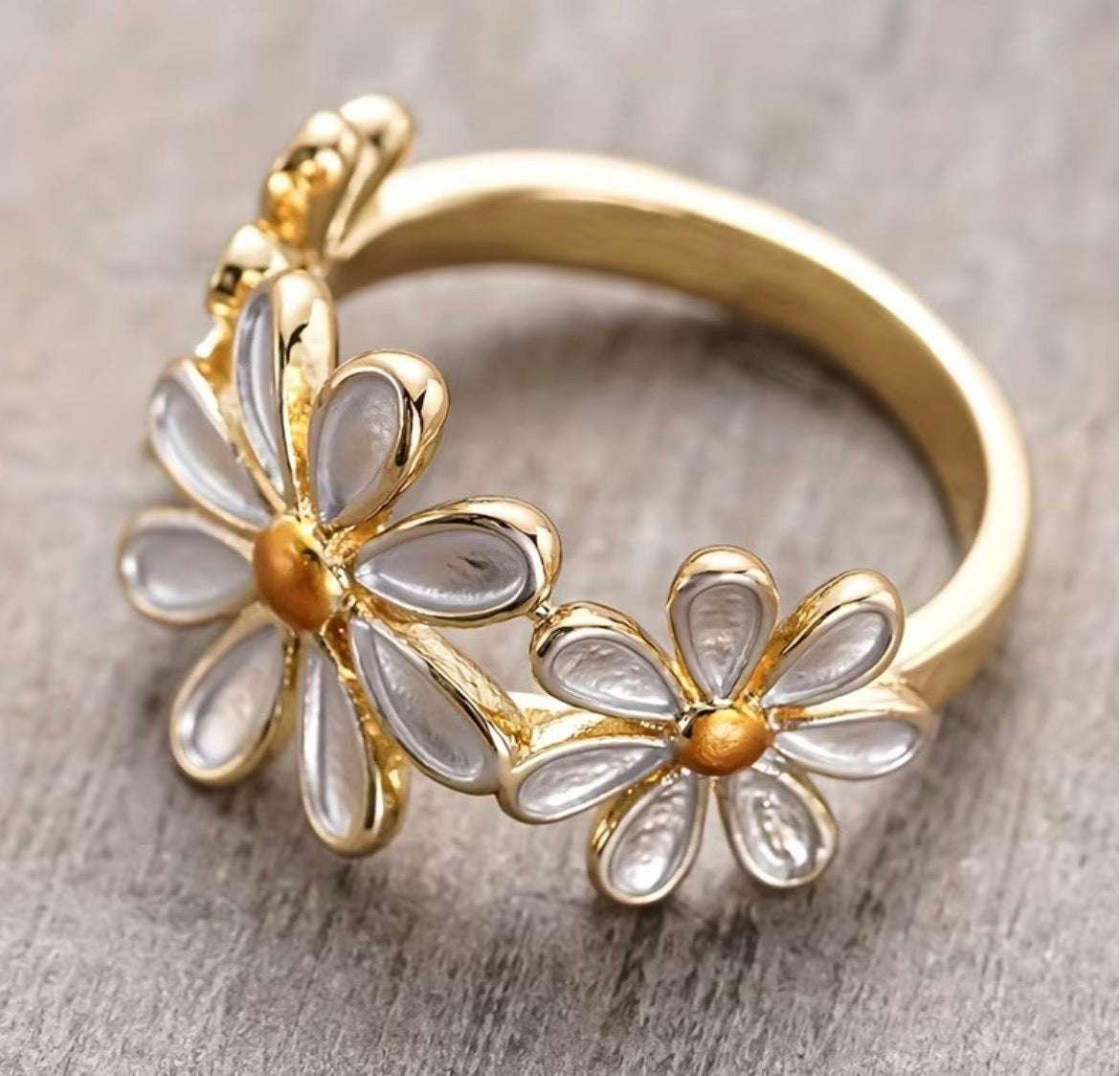 Daisy Ring