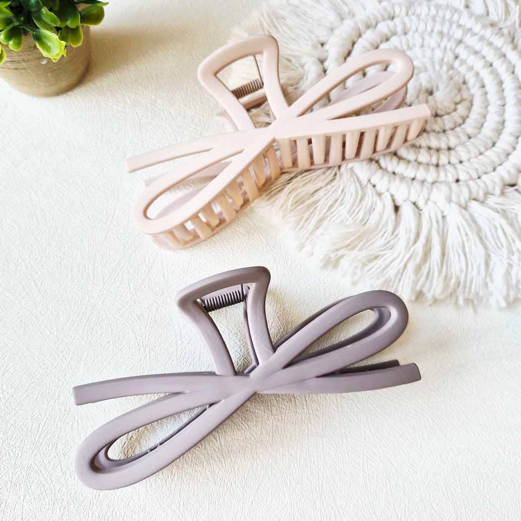 Jumbo Matte Bow Shape Hair Claw
