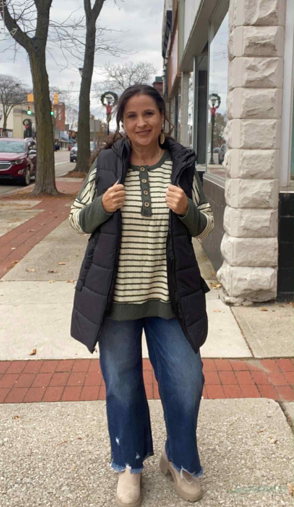 ROUND NECK JACQUARD STRIPE PRINT TOP