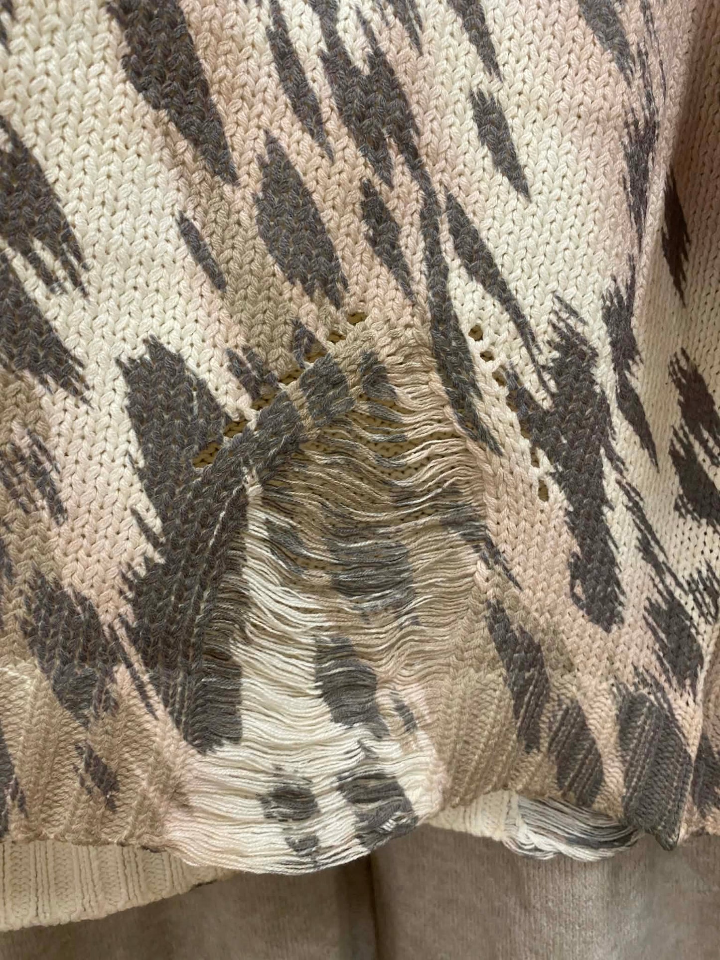 UMGEE Distressed Cream Sweater