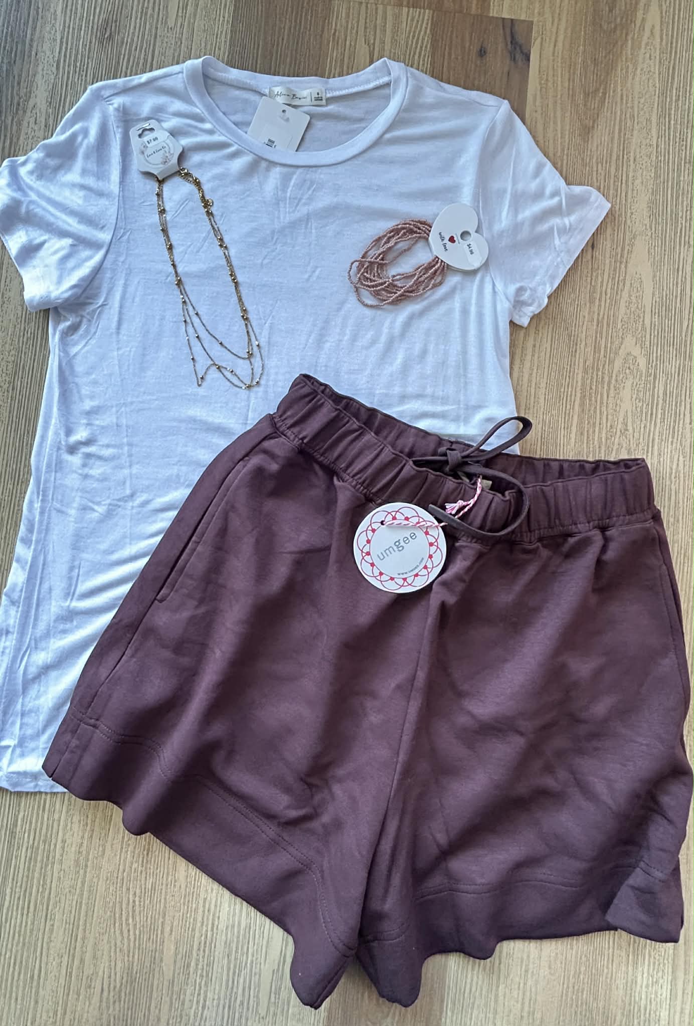 UMGEE Luxeknit Mid Rise Pull On Shorts