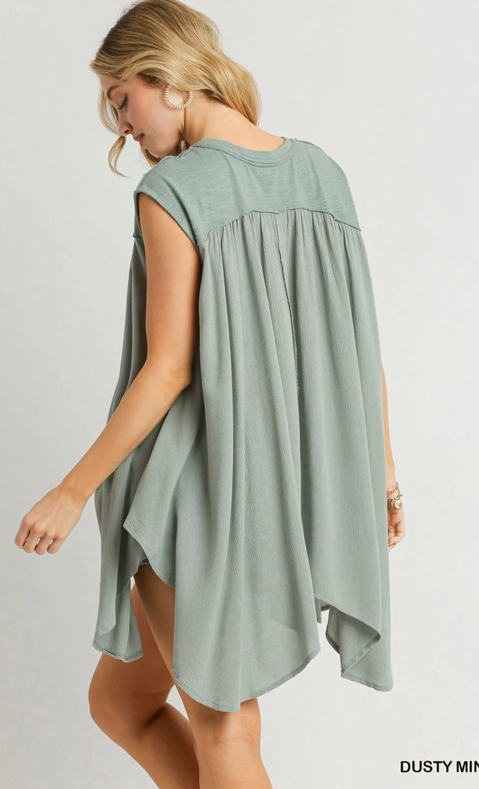 UMGEE Asymmetrical Sleeveless Top