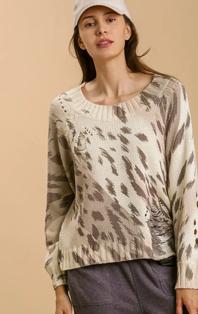 UMGEE Distressed Cream Sweater