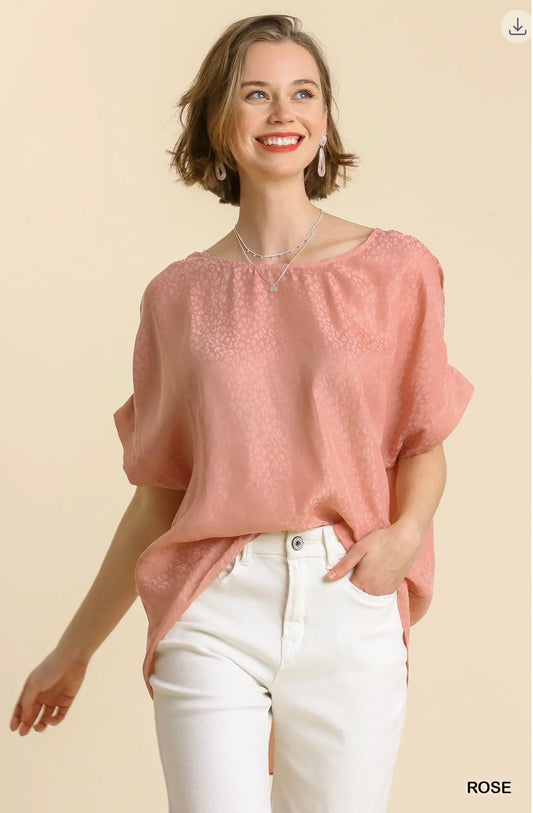 UMGEE Animal Jacquard Print Short Dolman Sleeve Top