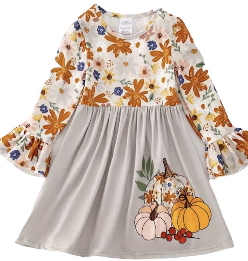 Gray Pumpkin and Floral