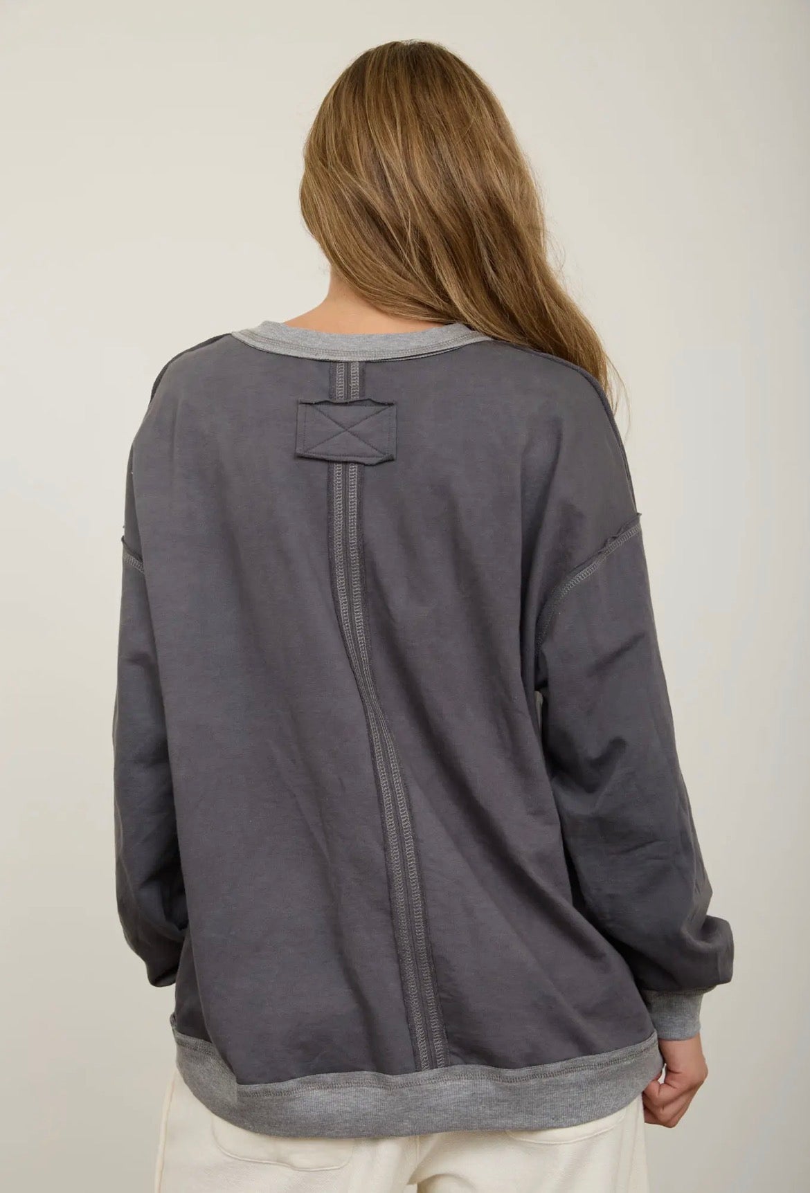 Exposed Seam Contrast Trim