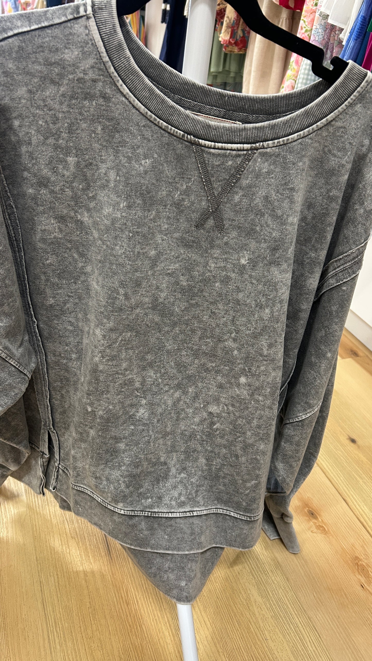 Mineral Washed Oversized Sweatshirt
