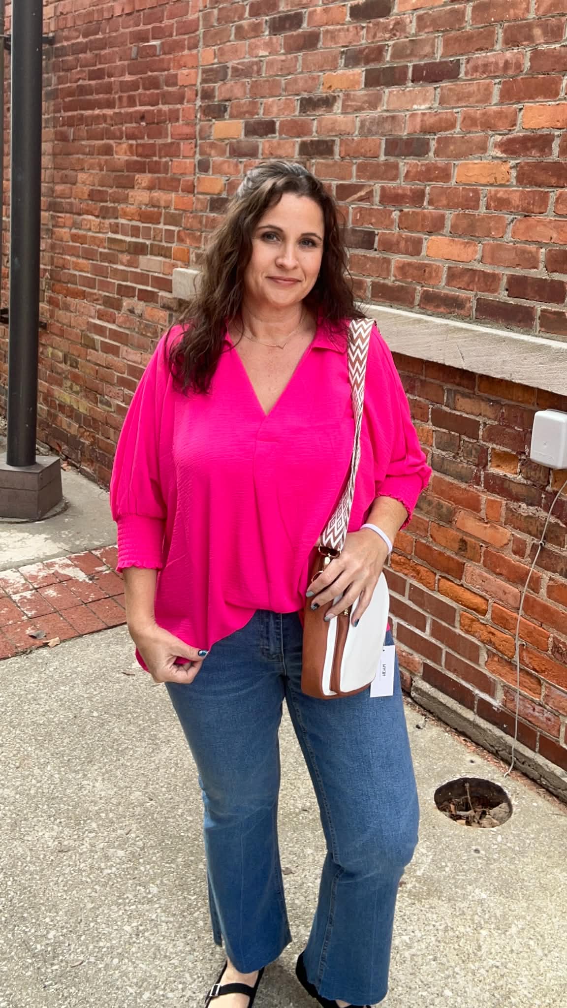 Air Flow Collar Tee With Smocked Sleeve Band Top