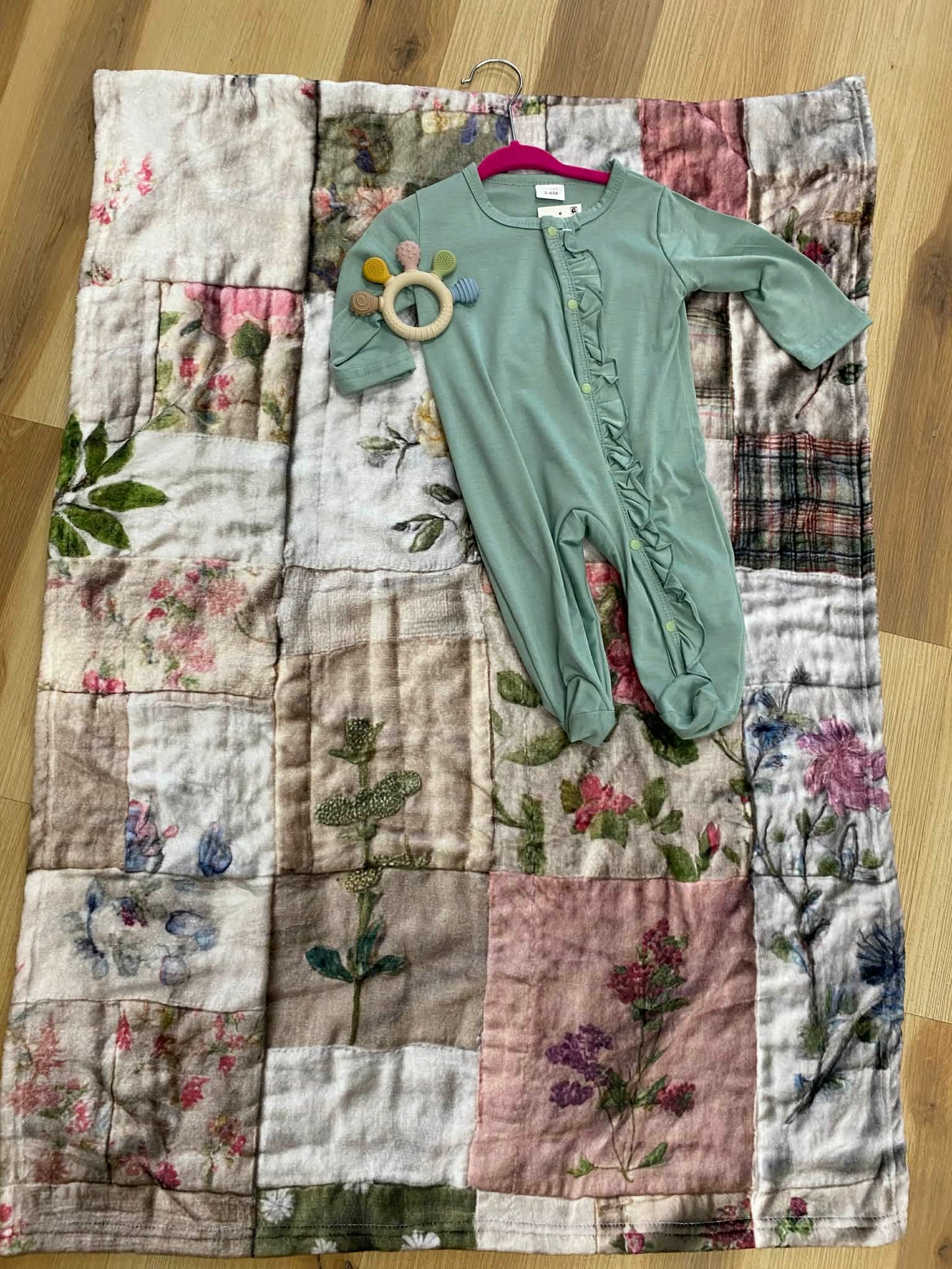 Printed Floral "Quilt Look" Blanket