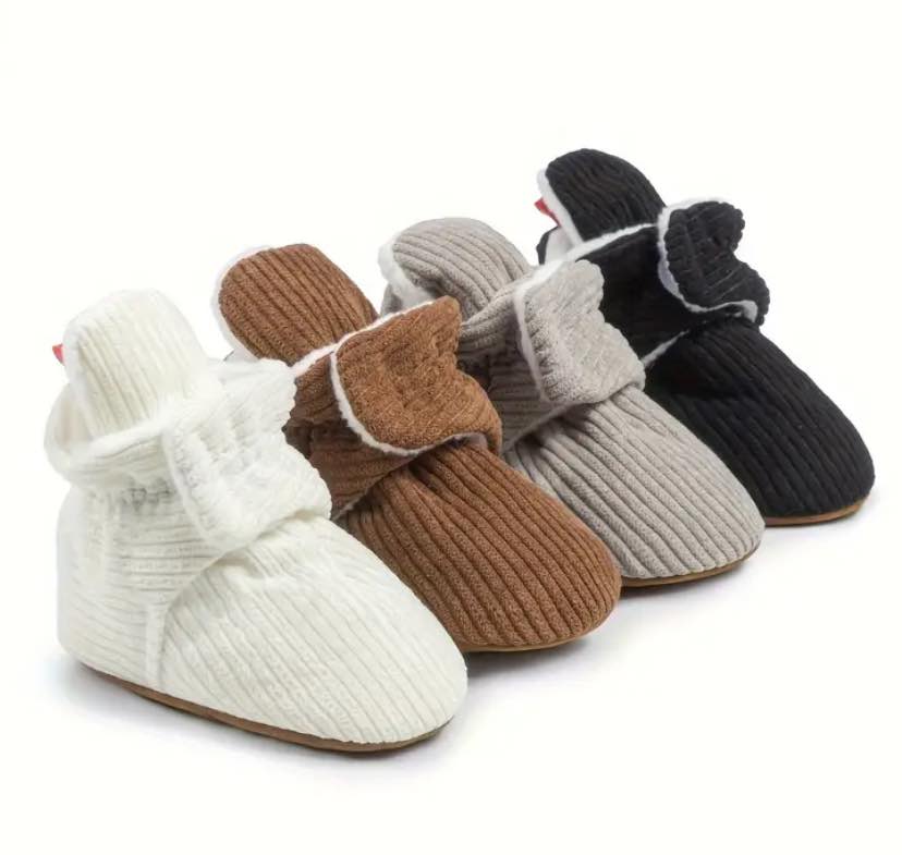 Easy Fasten Closure Slippers