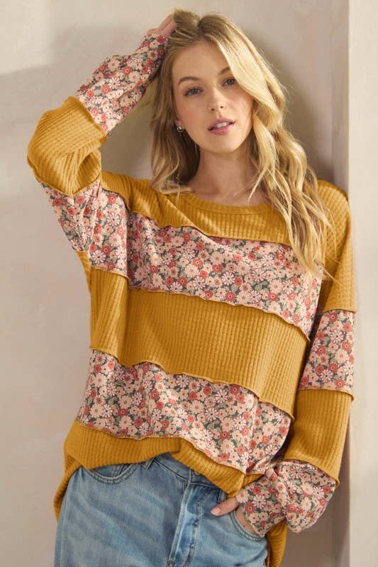 SOLID AND FLORAL CONTRAST TOP