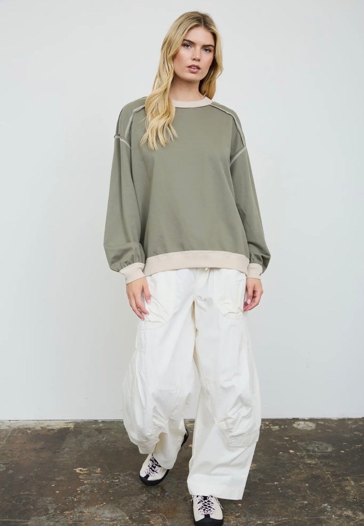 Exposed Seam Contrast Trim