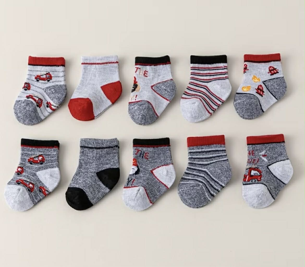 Fire Truck Socks 0/6m