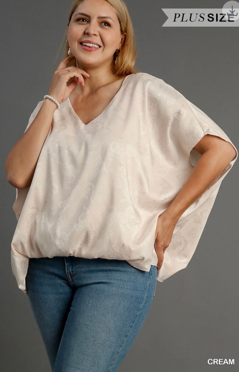 UMGEE - Plus Size Satin V-Neck Top
