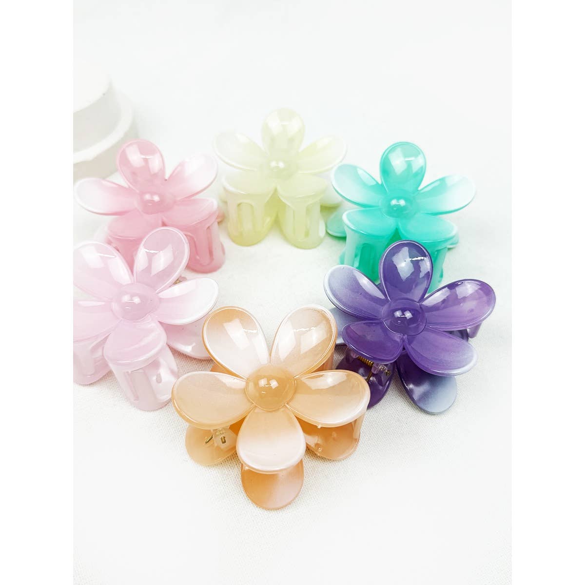 Ombre Glossy Daisy Hair Clips