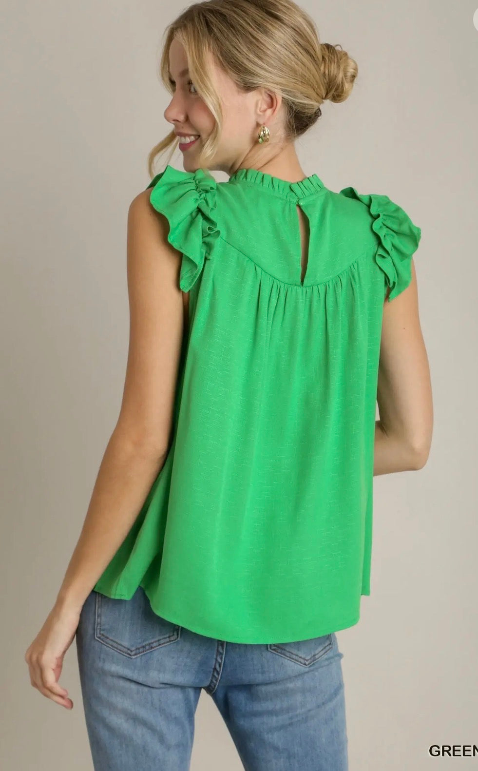 UMGEE Boxy Cut Ruffle Detailed Top with Back Button Keyhole