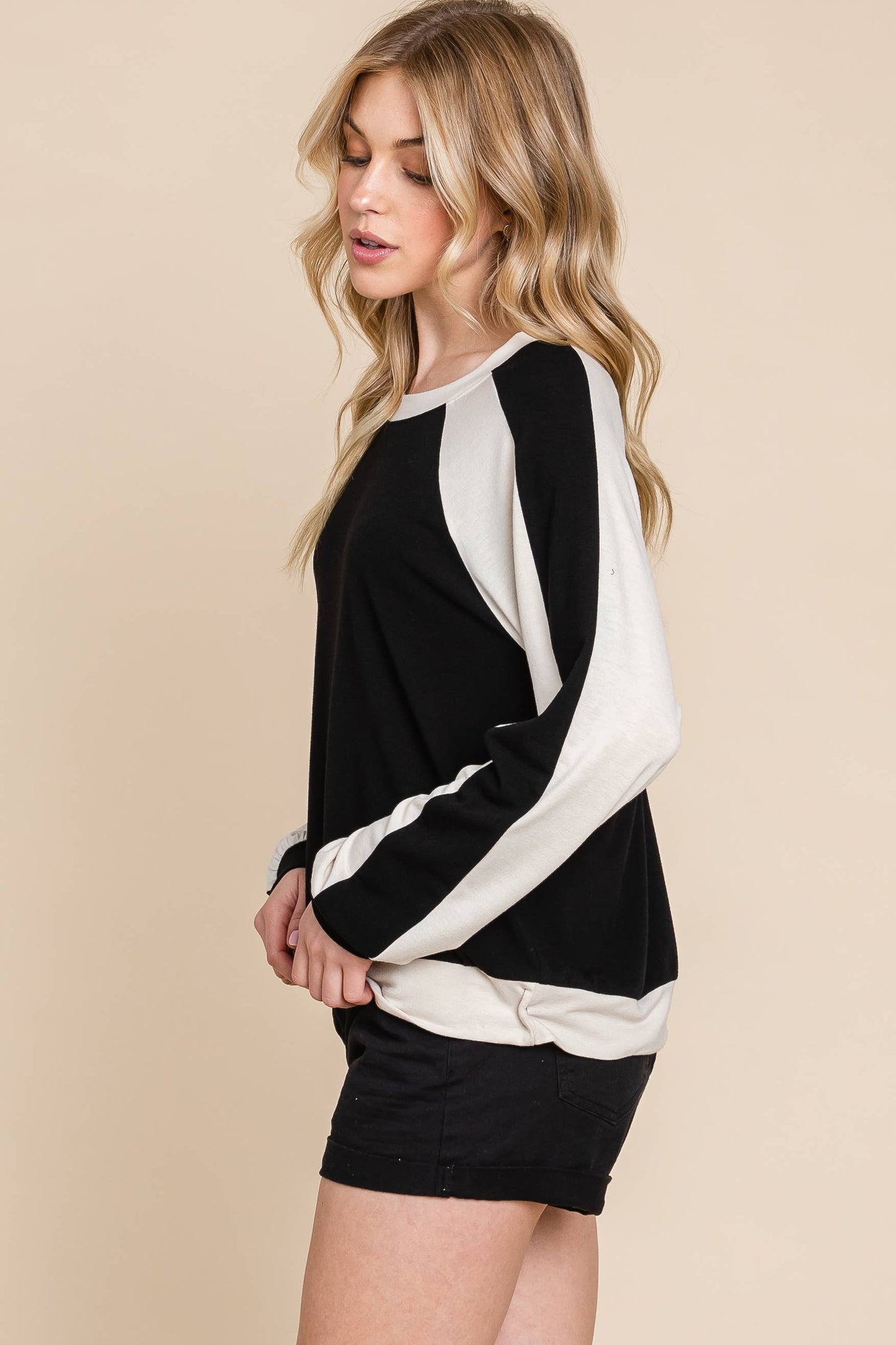 Contrast Solid Long Sleeve Top