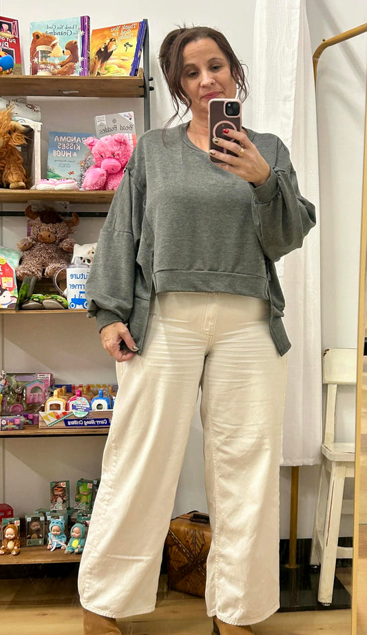 LONG SLEEVE WITH SLITS PULLOVER TOP