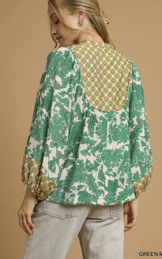 UMGEE - Abstract Print Rounded Yoke