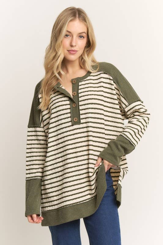 ROUND NECK JACQUARD STRIPE PRINT TOP