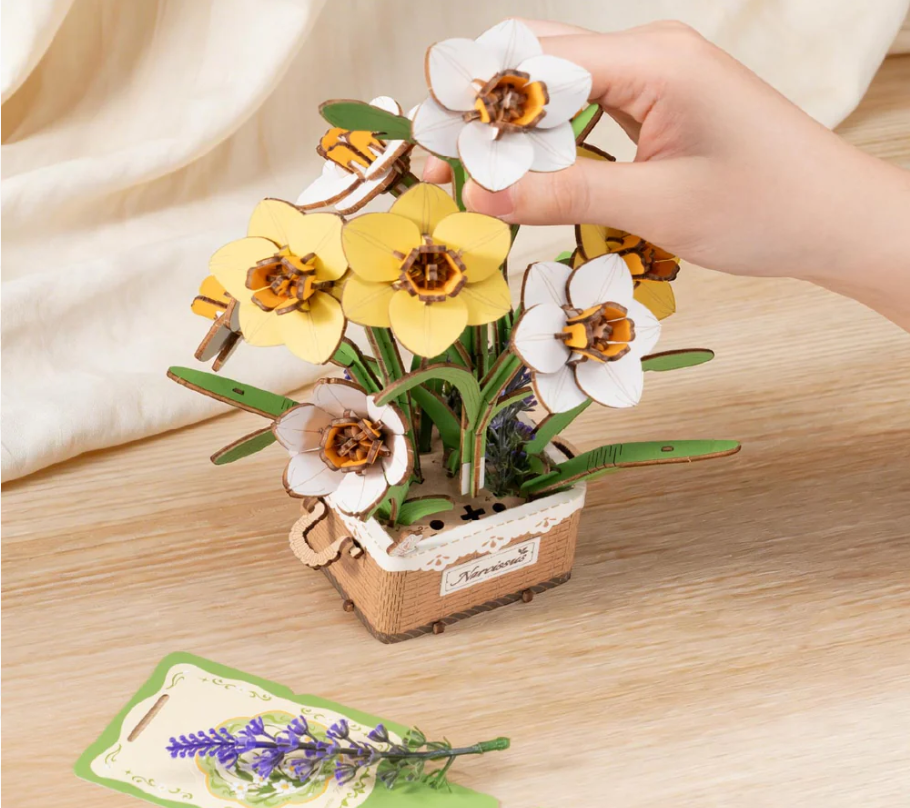 3D Wooden Flower Puzzle: Narcissus