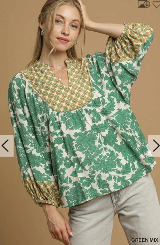 UMGEE - Abstract Print Rounded Yoke