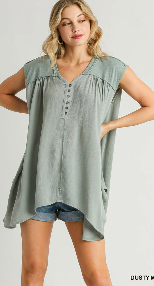 UMGEE Asymmetrical Sleeveless Top